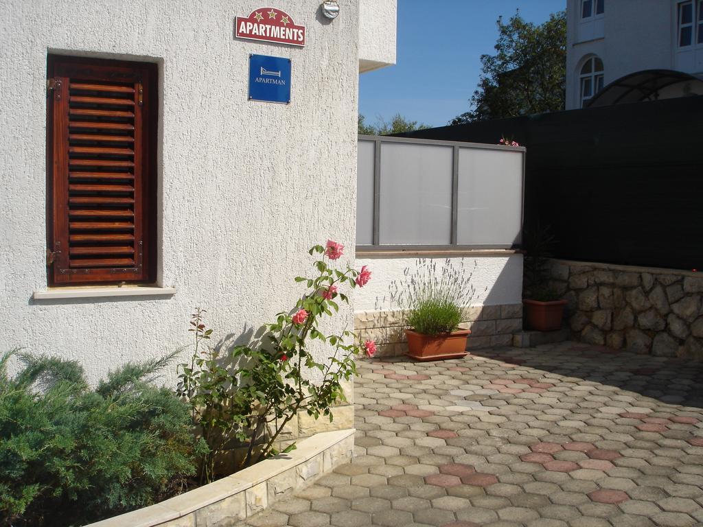 Apartments Klic Malinska Rum bild